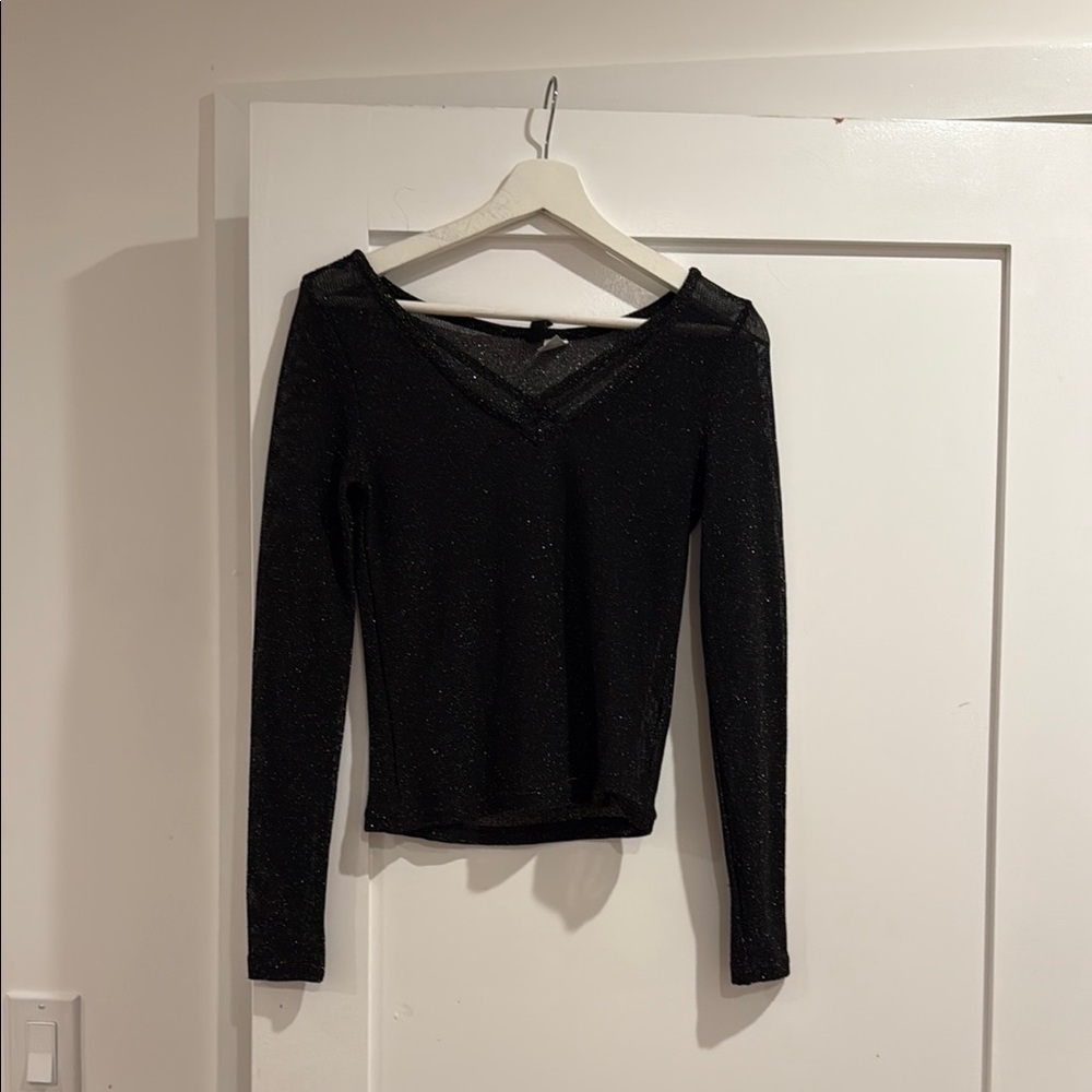 Divided Black Fitted Cut Out Long Sleeve Blouse